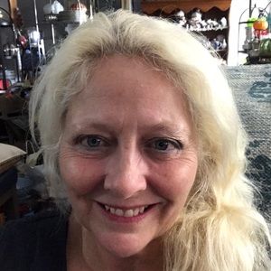 Meet your Posher, Catherine